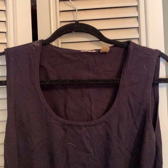 Sleeveless Sweater - Picture 3 of 3